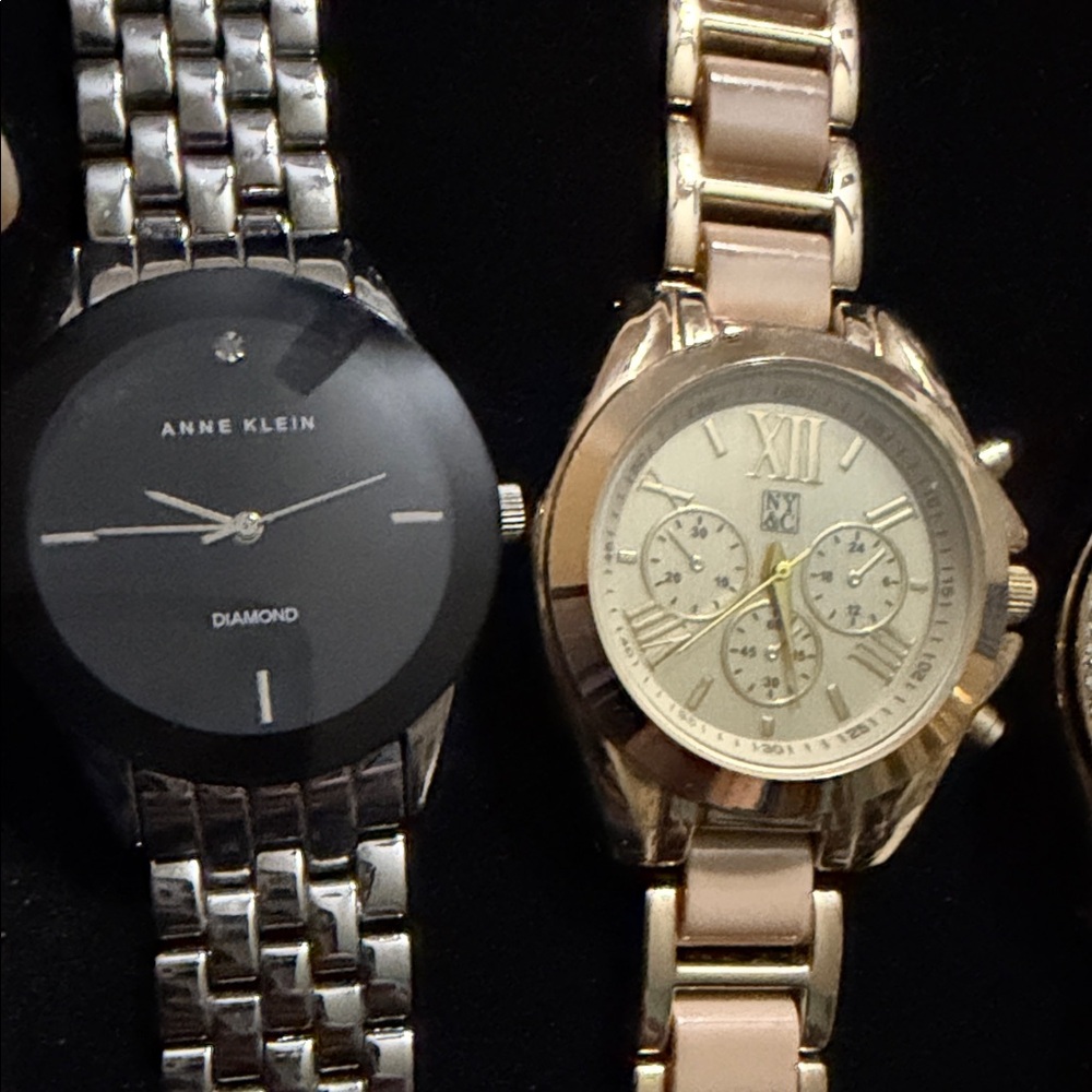 Watch Set - Picture 2 of 12